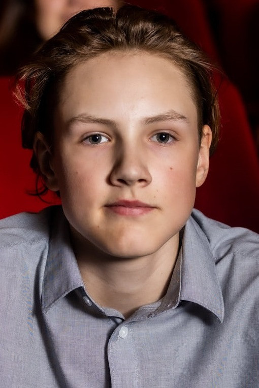 Nils Jaagup England backdrop