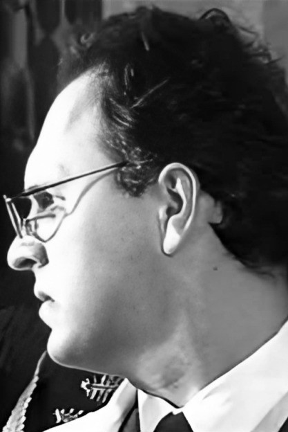 Mikhail Rall backdrop