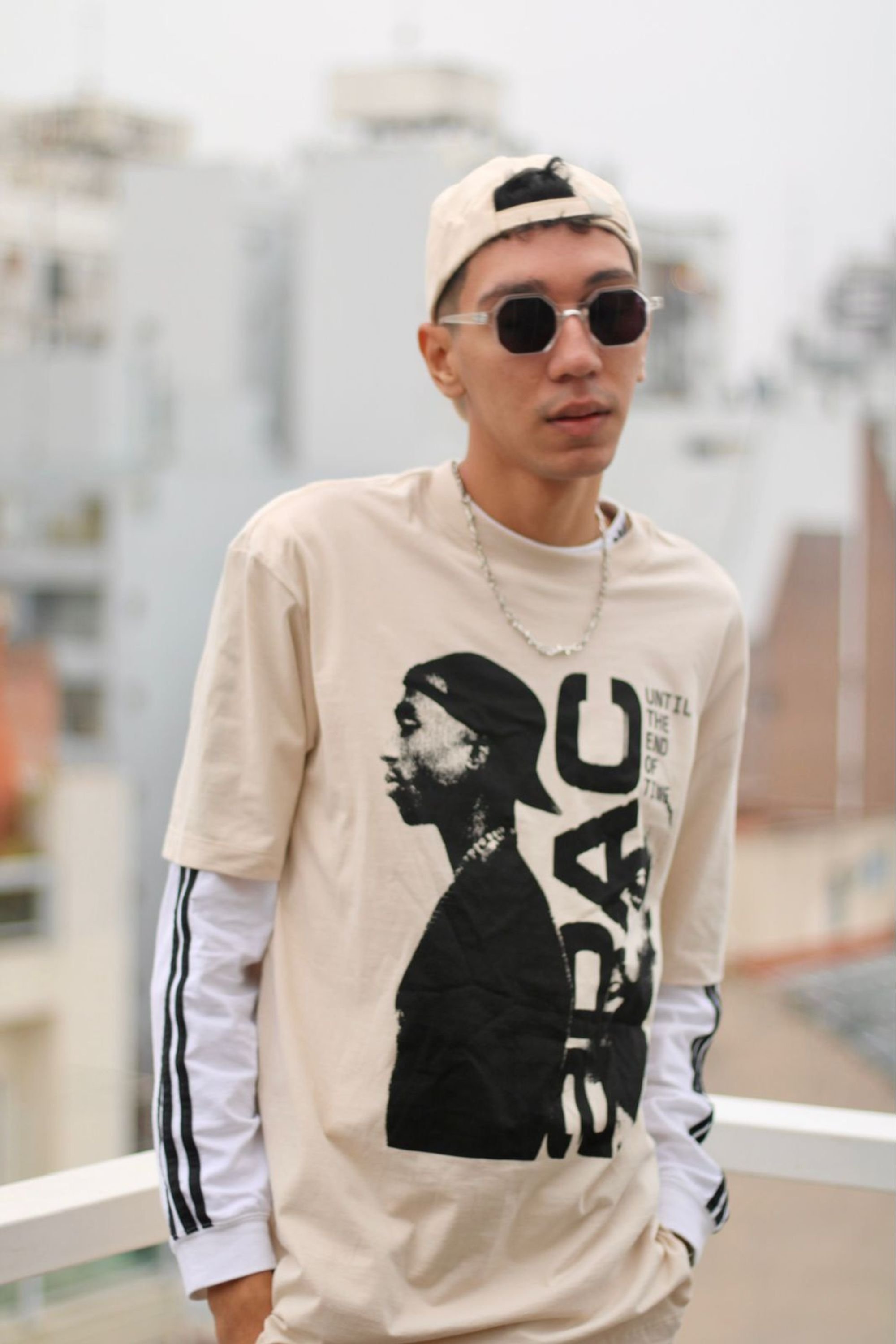 Caio Arruda backdrop