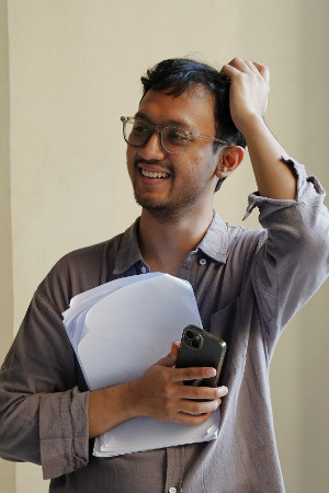 Aka Witharja backdrop