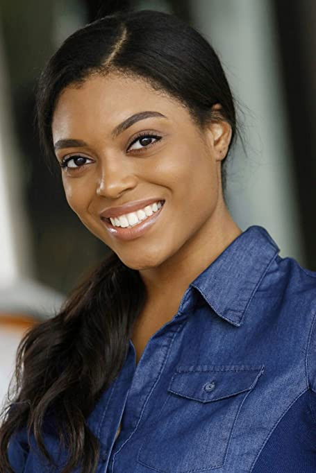 Mariah Goodie backdrop