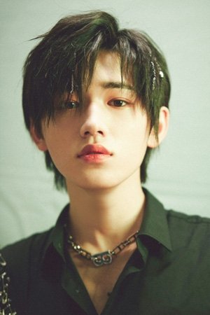 Song Yaxuan backdrop