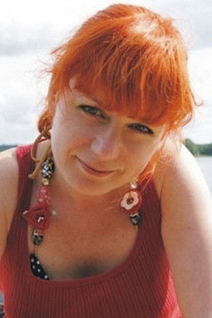 Anna Modrzejewska backdrop