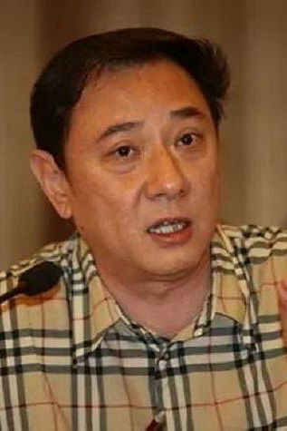 Weiping Wang backdrop