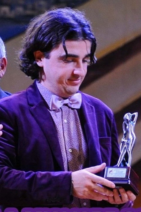 Roberto Gasparro backdrop