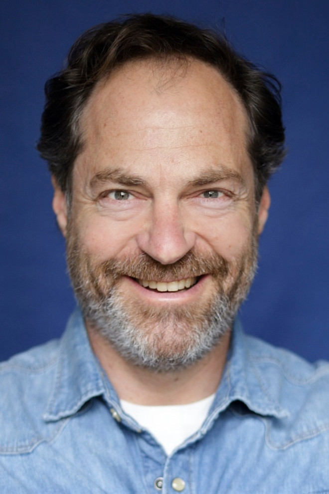 Alexandre Guilbaud backdrop