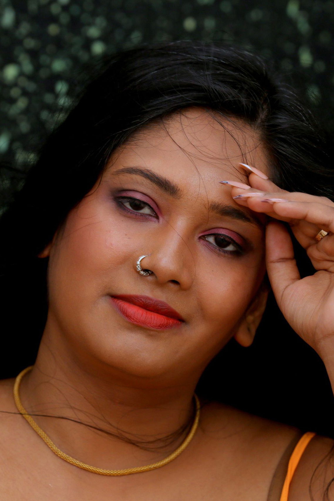 Rebecca Dilrukshi backdrop