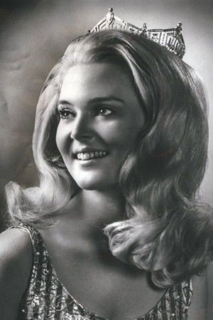 Pamela Anne Eldred backdrop