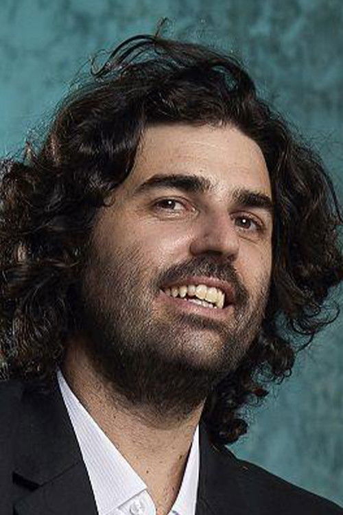 Patricio Crom backdrop