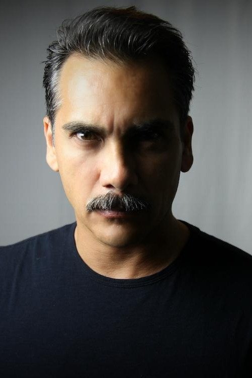 Raúl Arrieta backdrop