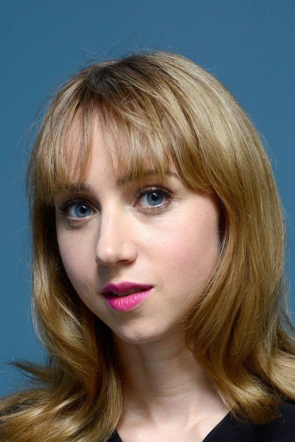 Zoe Kazan backdrop