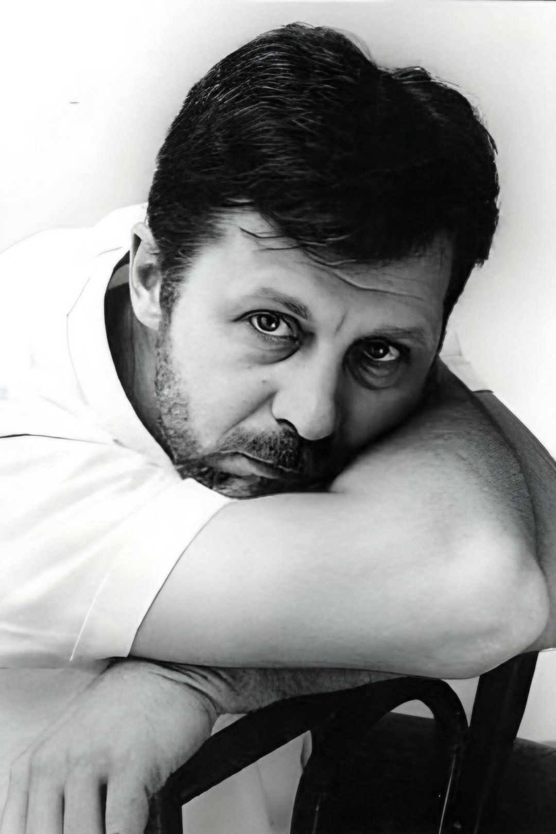 Robertas Vaidotas backdrop