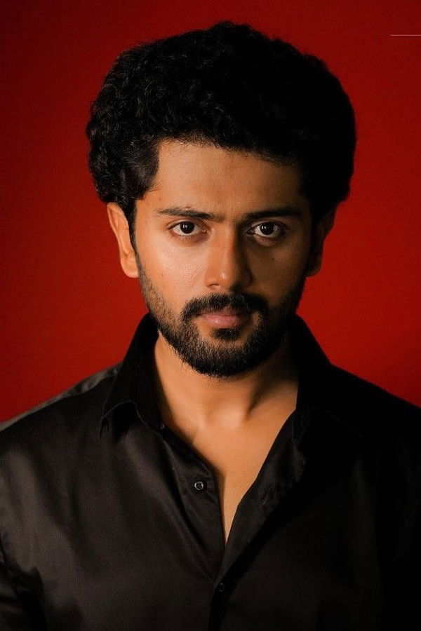 Çaran Lakkaraju backdrop