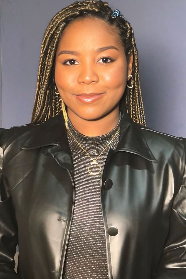 Fernanda Ribeiro backdrop