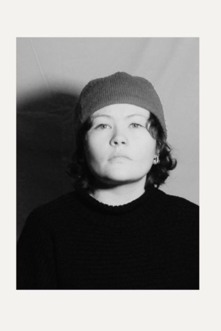 Emma Broderick backdrop