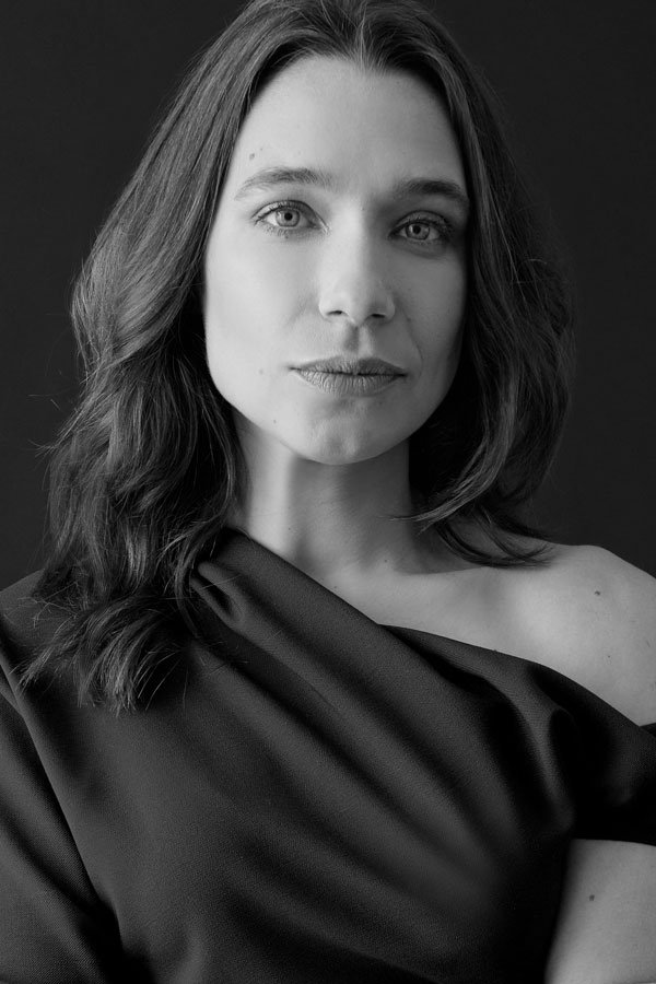 Vânia Naia backdrop