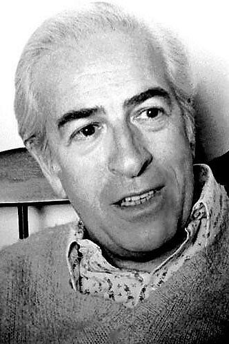 Guy Tréjan backdrop