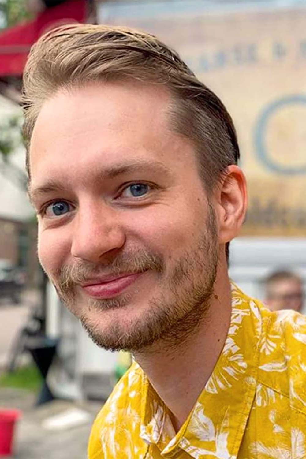 Robin Stjernberg backdrop