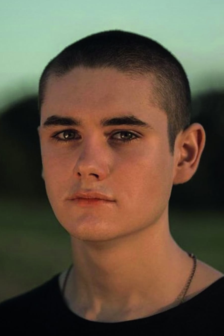 Che Deedigan backdrop