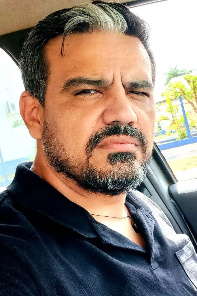 Salles Fernandes backdrop