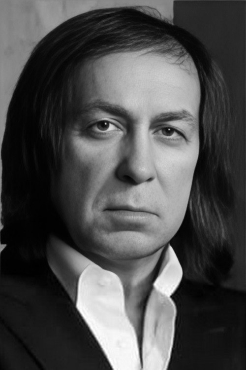 Aleksandr Inshakov backdrop