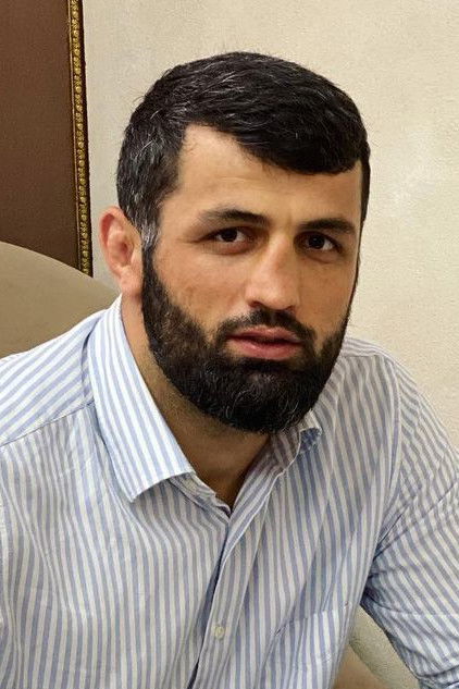 Gadzhi Omargadzhiev backdrop