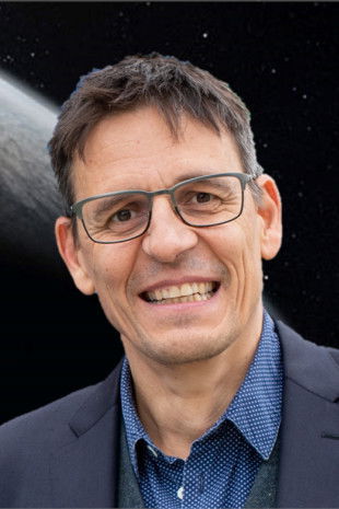 Didier Queloz backdrop