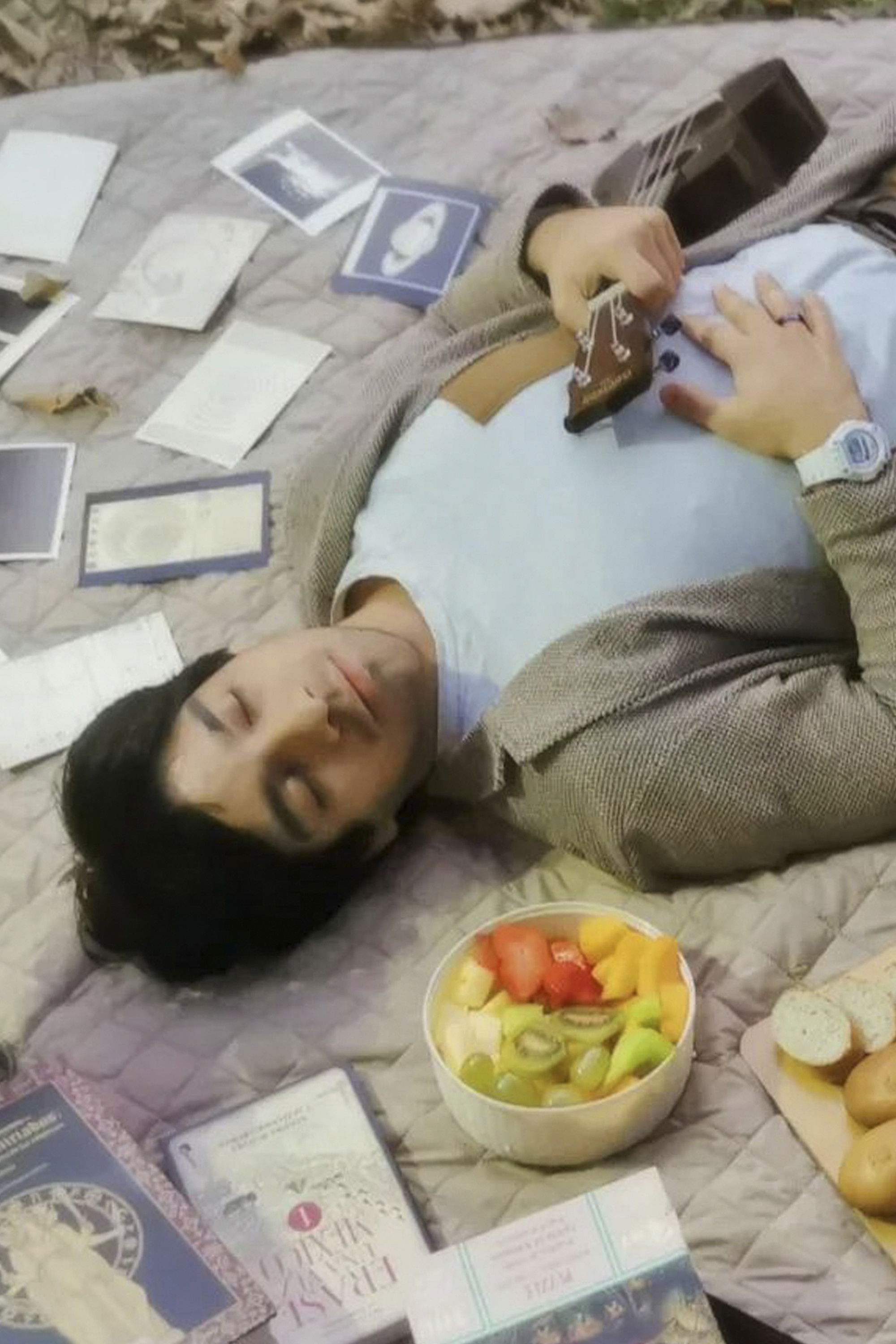 Kike Guzmán backdrop