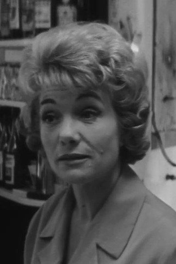 Katherine Lutz → Katherin Luts backdrop