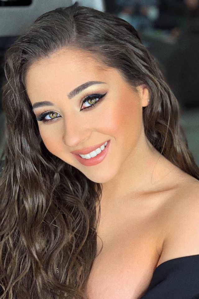 Nicoleta Ghinea backdrop