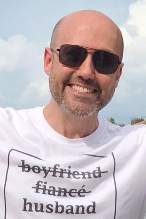 Nando Lopes backdrop