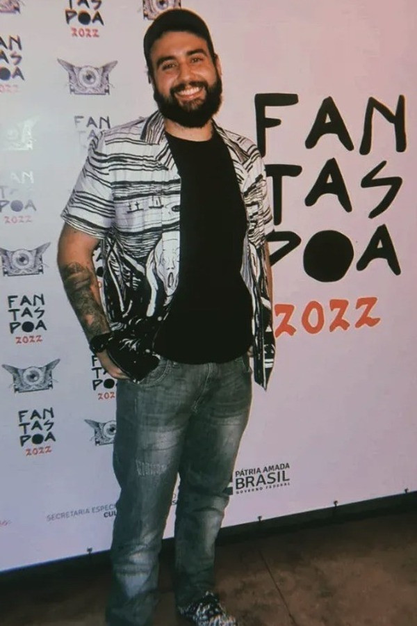 Nícolas Lobato backdrop