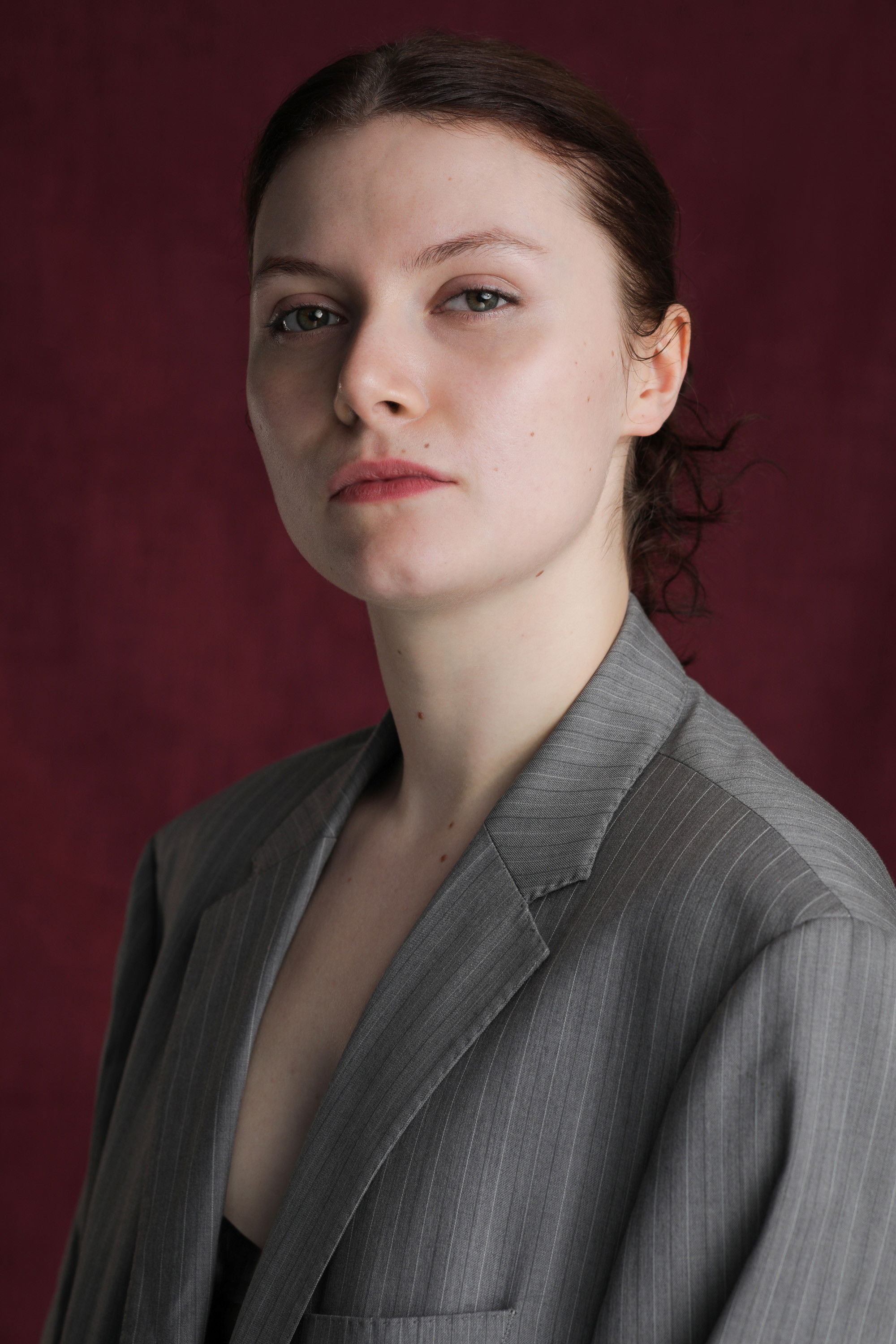 Isla Hughes backdrop