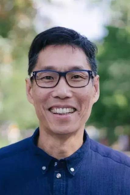 Lee Yan-Xun backdrop