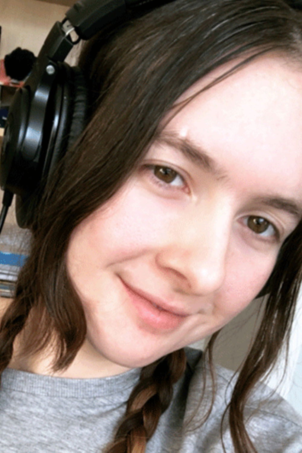 Laura Morton backdrop