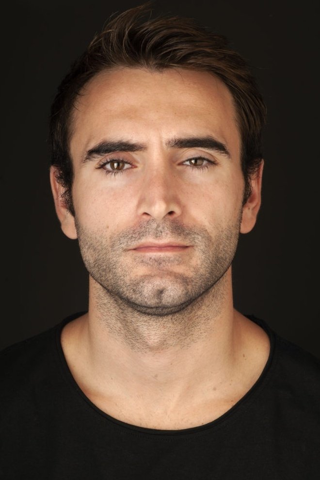 Henrique de Carvalho backdrop