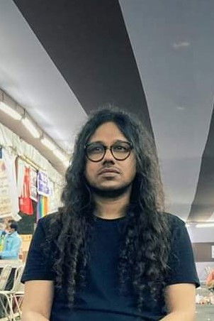 Abhijit Majumder backdrop