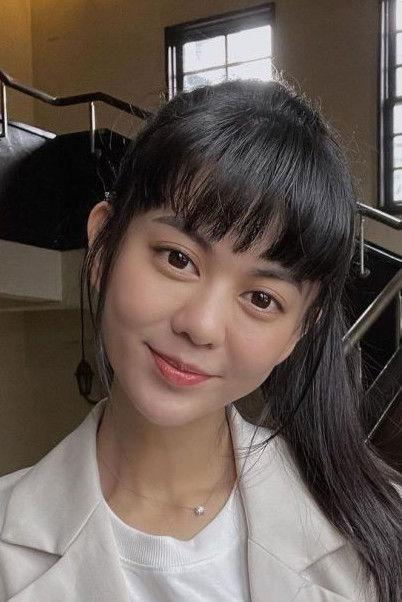 Ping-Ya Tai backdrop