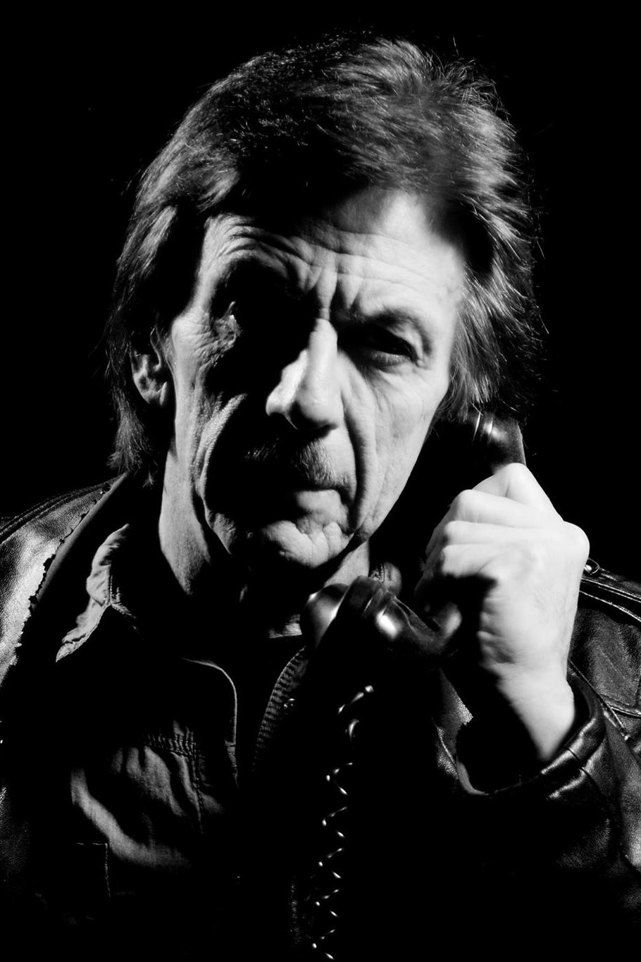 Ferri π Trümmel backdrop