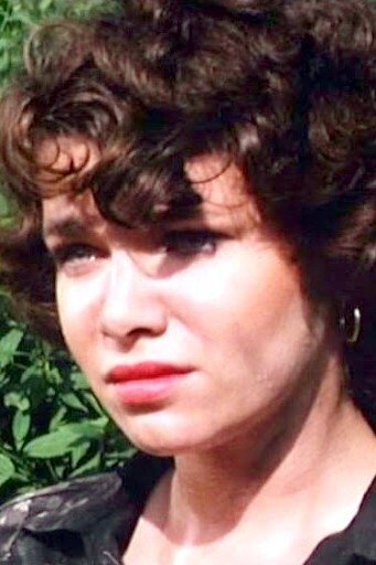 Cécile Le Bailly backdrop