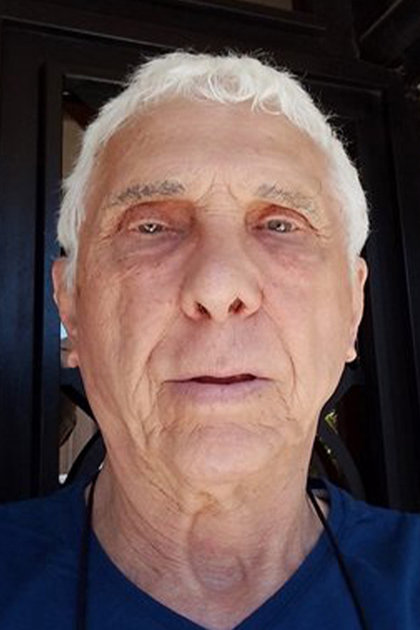 Enver Demirkan backdrop