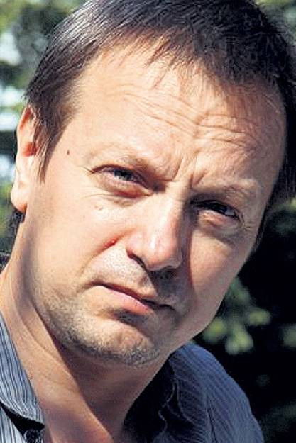 Igor Marchenko backdrop