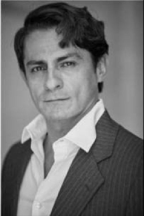 Pepe Suárez backdrop