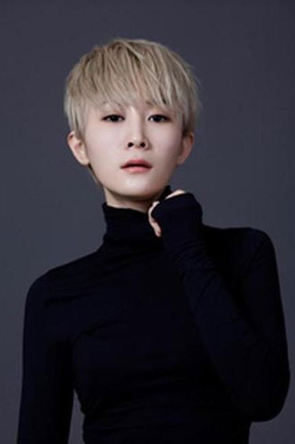 Zhao Shimeng backdrop