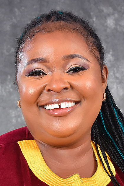 Quinny Ijang backdrop