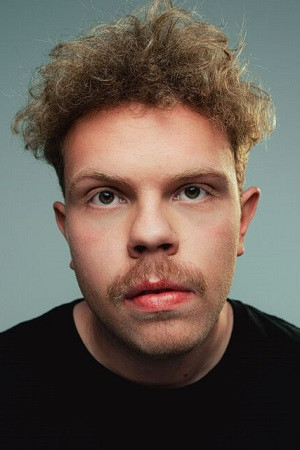 Johannes Berzl backdrop