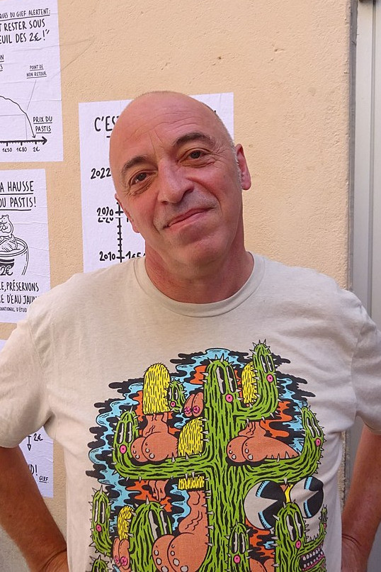 Paquito Bolino backdrop