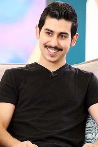 Abdullah Al Muslim backdrop