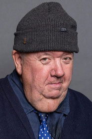Ian McNeice → Ian Mëknajs