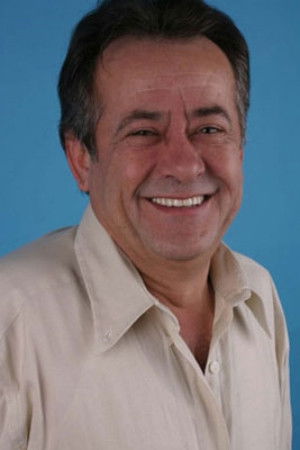 Ahmet Taşdemir backdrop